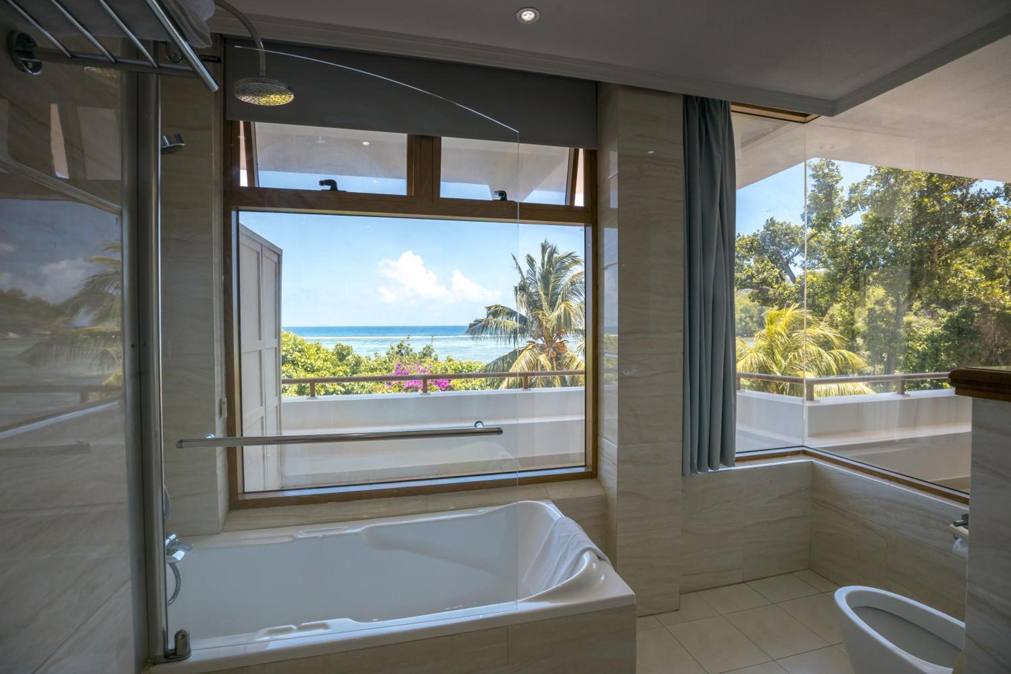 Crown Beach Hotel Seychelles Pointe Au Sel Luaran gambar
