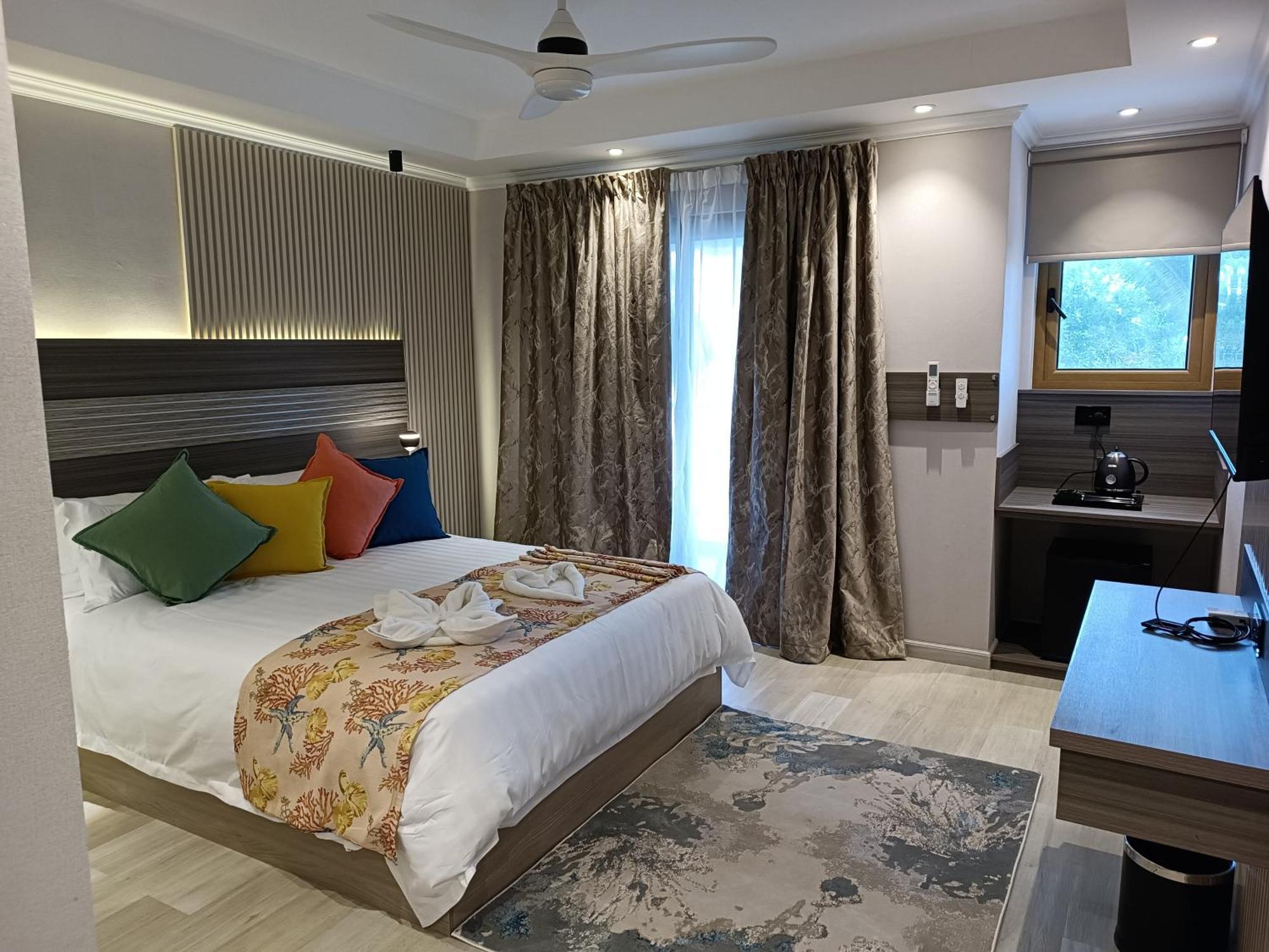 Crown Beach Hotel Seychelles Pointe Au Sel Luaran gambar