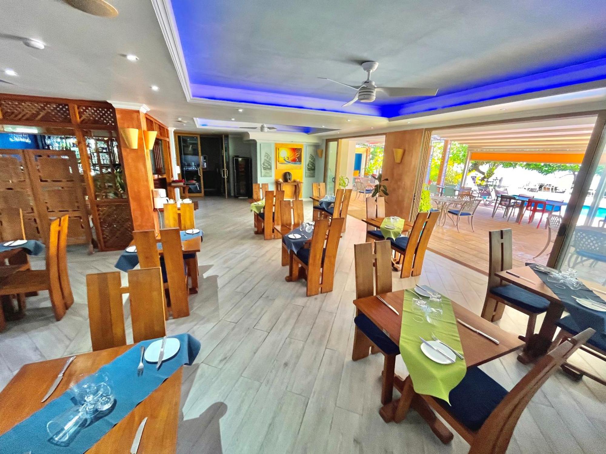 Crown Beach Hotel Seychelles Pointe Au Sel Luaran gambar